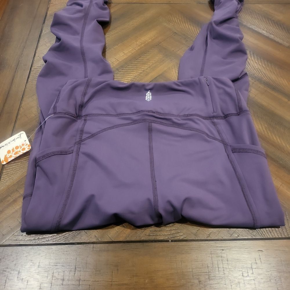 NWT! Free People Ruched leggings purple Size Medium - Picture 7 of 8